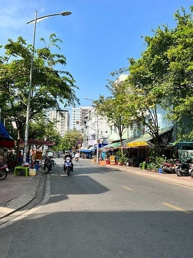 HOT! Bán nhà 3 tầng sát mặt tiền Phan Văn Hân giá dưới <100tr/m2