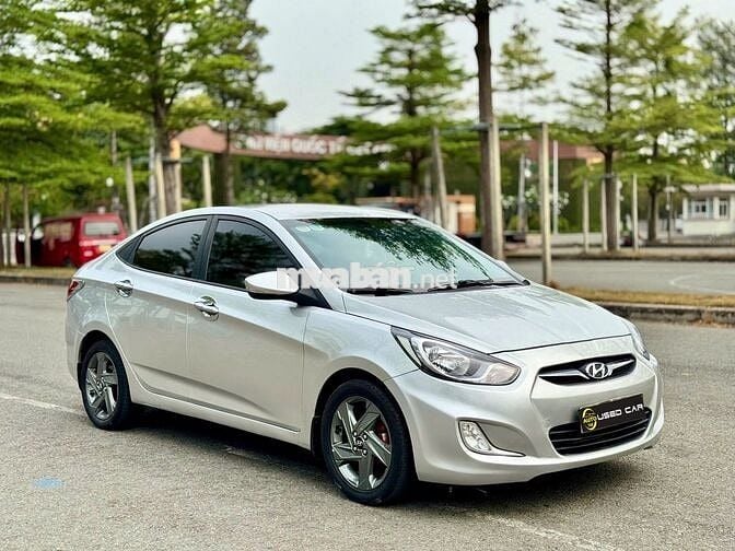 Hyundai Accent 2012 1.4 AT