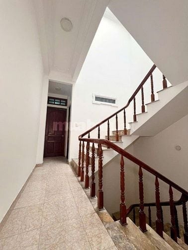 NGÓ XEM ! NHÀ MẶT TIỀN CHỢ LỚN P11 Q6 (4X20) LỬNG 3 TẦNG. CHỈ 17 TỶ TL