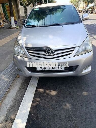 Toyota Innova 2011 G - 150 km