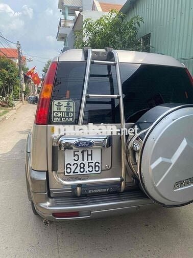 Ford Everest 2005 Gasoline XL 4x2 - 11111 km