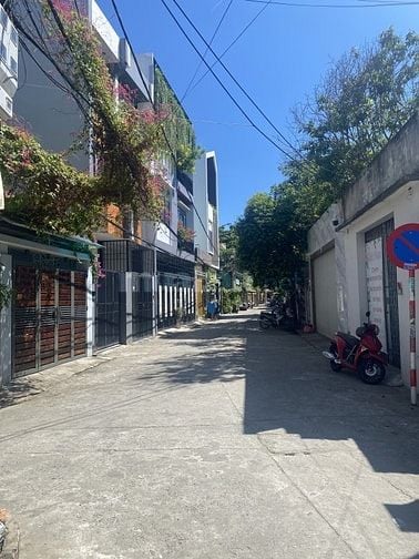 KIỆT Ô TÔ 4M Nguyễn Công Trứ 70m2 Nở hậu 4.8m Vị Trí Cực Đẹp Nhỉnh 5Tỷ