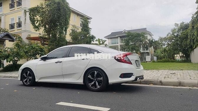 Bán Honda Civic 2017 1.5L Vtec Turbo - màu trắng