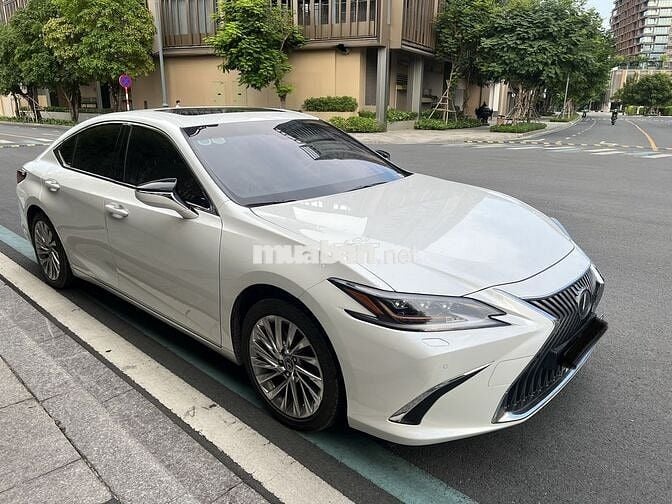 Lexus ES 2021 250 - 11000 km