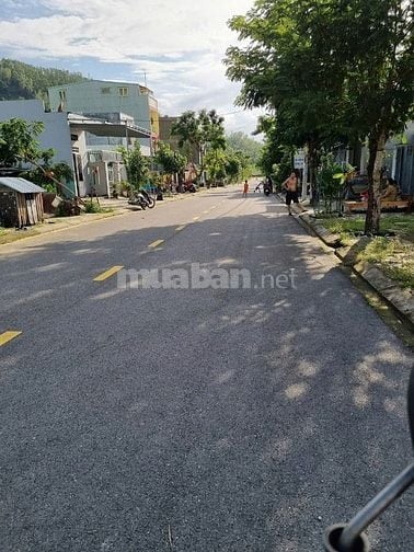 Chính chủ cần bán gấp lô đất đường 7m5- lề 4m- giá 2 tỷ 50 triệu