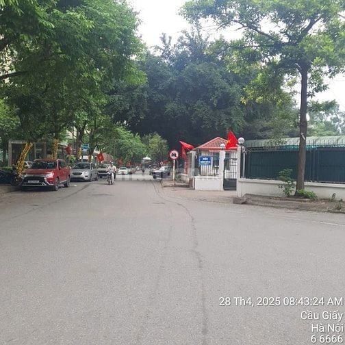 Cho thuê căn hộ chung cư phường dịch Vọng Cầu giấy hà nội