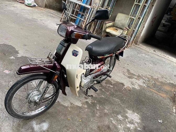 xe nhập nguyên thùng không lai phụ tùng