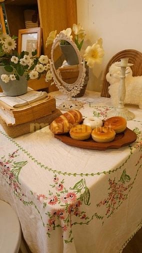 Cần 3 bạn phụ bán cà phê và sữa 