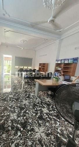 TUYỂN 8 BẠN DẪN KHÁCH XEM NHÀ BÁN VÀ CHO THUÊ QUẬN TRUNG TÂM