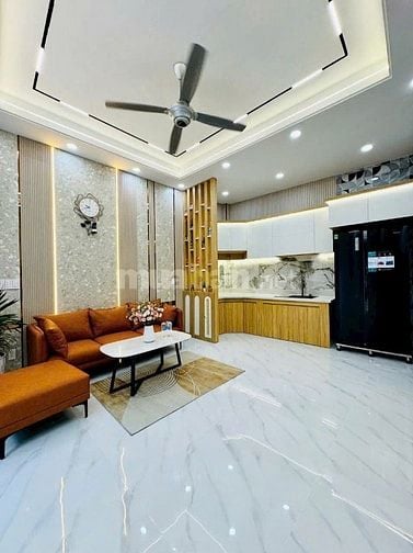 BÁN NHÀ 1 TRỆT 1 LỬNG . 2PN,2WC FULL THỔ CƯ ,SHR GIÁ 1TY780