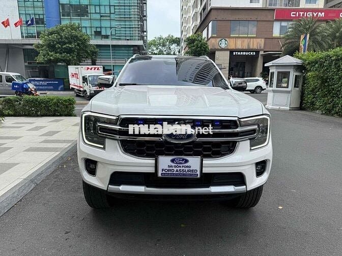 Ford Everest Titanium 1 cầu Trắng 2024 - 16.000 km