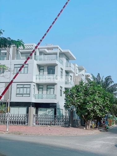 Định cư NN tôi cần bán gấp căn Biệt Thư 242m2 như hình giá 12,5 Tỷ 13E
