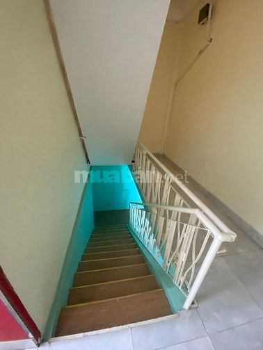 Cho thuê nhà MT Hồ Văn Huê, P.9, Q.PN. DT 5x20m. Trệt lầu Giá 28tr