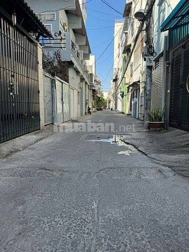 Bán nhà HXH Bùi Đình Tuý , 50m2 , 6,35tỷ bớt Lộc . LH 0866408299