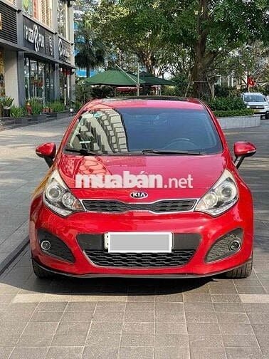 Kia Rio 2014 1.4 AT Hatchback - 100000 km