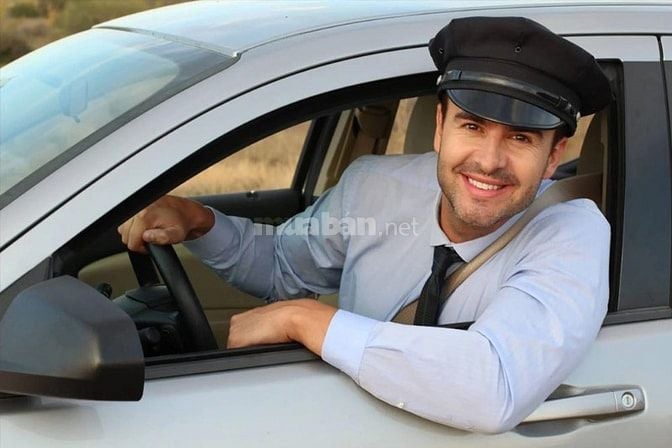 Tuyển lái xe bằng D chạy du lịch, học sinh..., đi làm ngay
