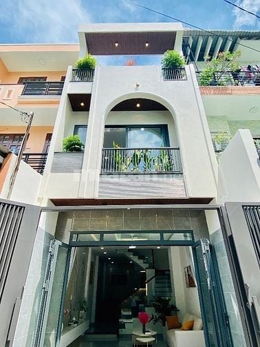 Kẹt tiền bán gấp nhà Nguyễn Trường Tộ. Phường 12. Quận 4. Giá 2 tỷ 690