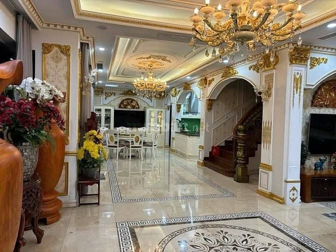 Bán Căn Biệt Thự Song Lập Đẳng Cấp 318m, 3 tầng, mt 11m, giá 98.6 tỷ.