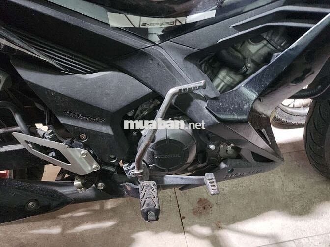 Nhà chật muốn bán xe cho ai cần