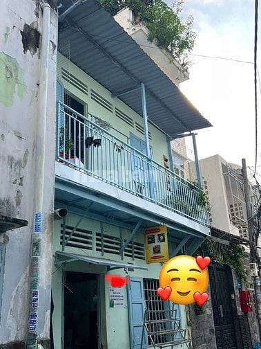Bán nhà gần mặt tiền Trường Sa , P17 , 18m2 , 2,55tỷ. LH 0866408299