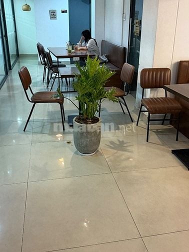 Sang nhượng quán coffee có phòng họp khu sinh viên nhiều nhất sài gòn