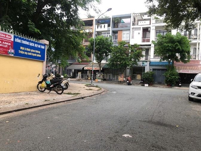 bán nhà và đất khu Tân Quy đông - An Phú Hưng . P Tân phong . Q7