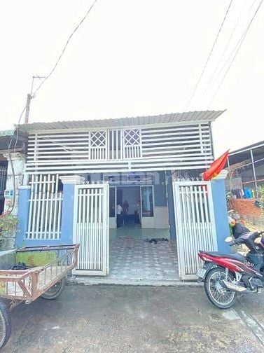 Chủ nợ ! bán gấp căn nhà ở Đ. Hồ Văn Tắng , Củ Chi 120m2 SHR giá 710tr