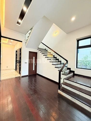 Bán gấp nhà Nguyễn Xí , Q Bình Thạnh Gía 2 tỷ 2 thương lượng, gần chợ