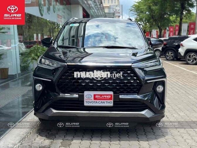 Veloz Cross 2023 - lướt 10.000 km. Vay 75% 6 năm