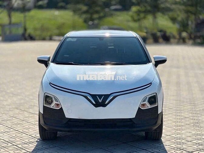 VinFast VF5 2024 nhiều màu_miễn phí sạc đến 6/2025