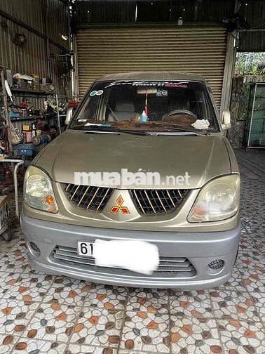 Mitsubishi Jolie 2005