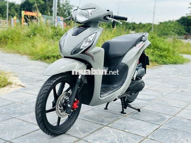 HONDA VISION 110 BẢN THỂ THAO 223 CHỦ NỮ SỬ DỤNG