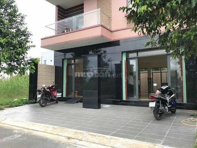 Bán nhà Lê Văn Lương. 9.3 x 13m, DTSD 350m. 1 trệt, 2 lầu, đường 12m