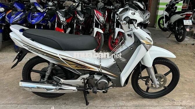 Future neo kim 06 áo fi09 trắng ( hỗ trợ góp )