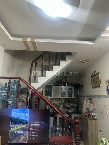 cần bán nhà sổ hồng chung,pháp lý rõ ràng