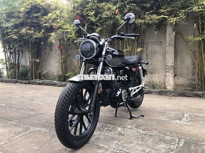 Honda CB350 H'ness màu đen 2022