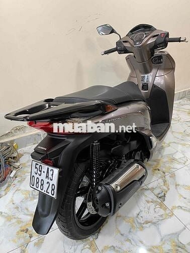 SH 300i nhập Ý 2016 BSTP dễ nhìn