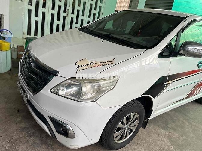Toyota Innova 2014 2.0J - 170000 km