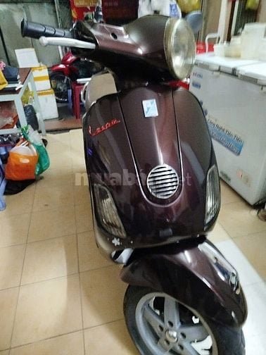 Bán xe Piaggio Vespa LX 125 màu nâu, đời 2012 tại Quận 4