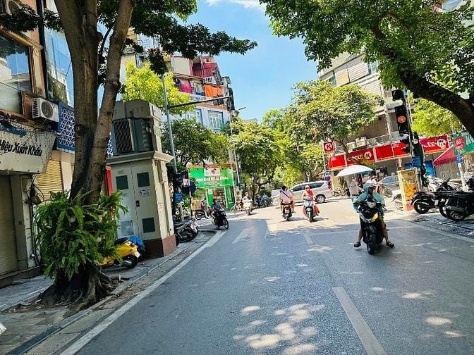 Bán nhà mặt phố Hàng Cót 165m2, 76 tỷ, kinh doanh.
