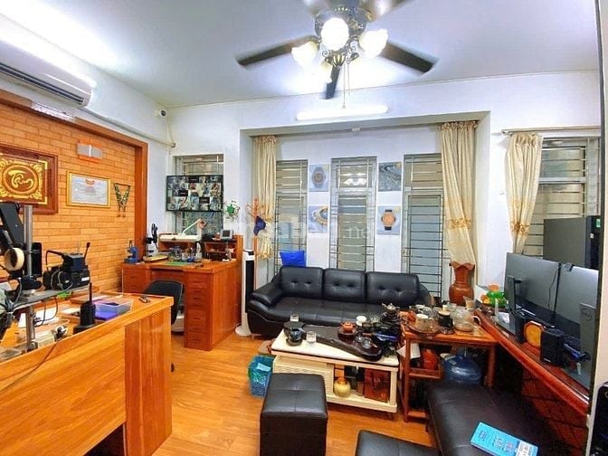 BÁN GẤP NHÀ Q.CẦU GIẤY--SỔ ĐẸP 5 TẦG Ở NGAY