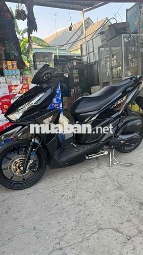 varrio V1 mẫu cũ kiễng bs12666 co ban gop