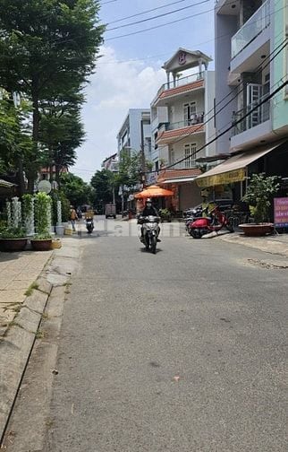 Nhà Kinh Dương Vương, Bình Tân, giáp Q.6; MT đường nhựa 8m vỉa hè 2m