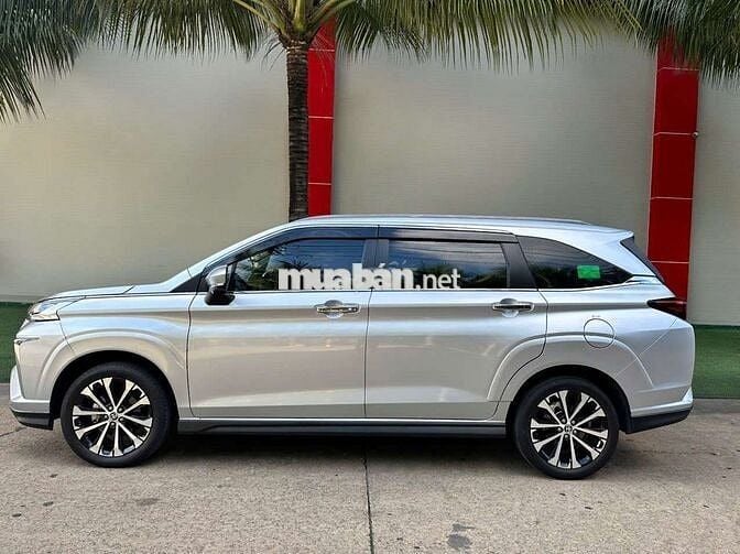 Toyota Veloz Cross 2022 CVT Top - 59000 km