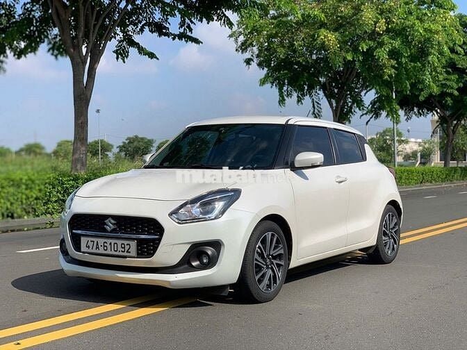 Xe lướt Suzuki Swift 2023 màu trắng  - 24000 km