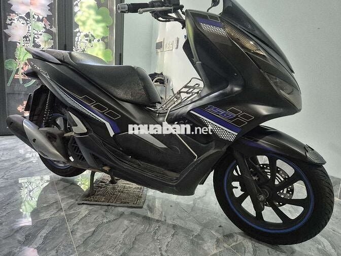Cần bán xe PCX 150 -2018 đen nhám !49,5tr