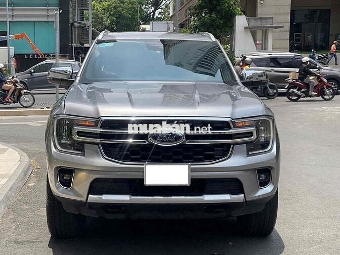 Ford Everest Titanium 1 cầu 2022 - 35.000 km