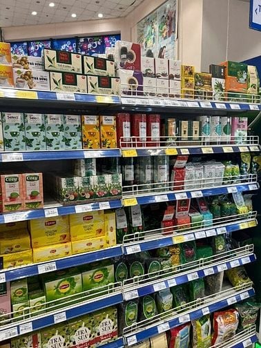 Cần Tuyển Gấp 3 Nhân Viên  Bán Hàng Cho Cửa Hàng Mới 