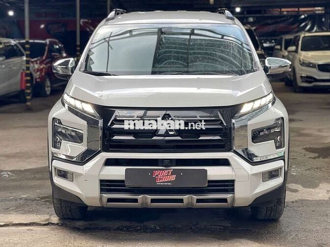 Mitsubishi Xpander Cross 2023, màu trắng,42.000 km