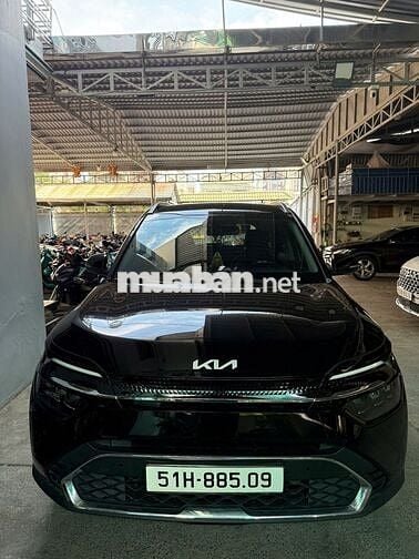 Kia Carens 2024 1.5G Luxury - 15575 km